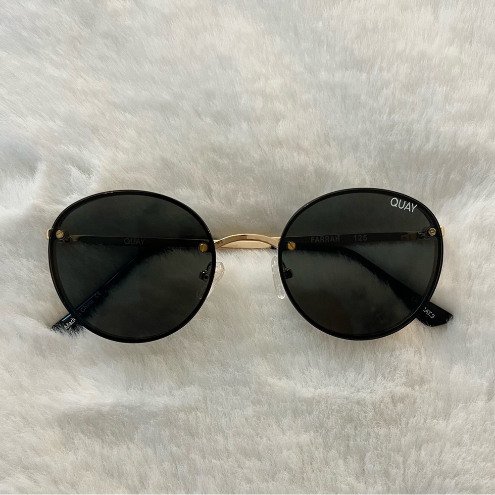 QUAY Farrah Sunglasses